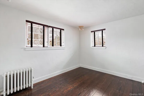 $789,000 | 101 Long Drive, Hempstead, NY 11550