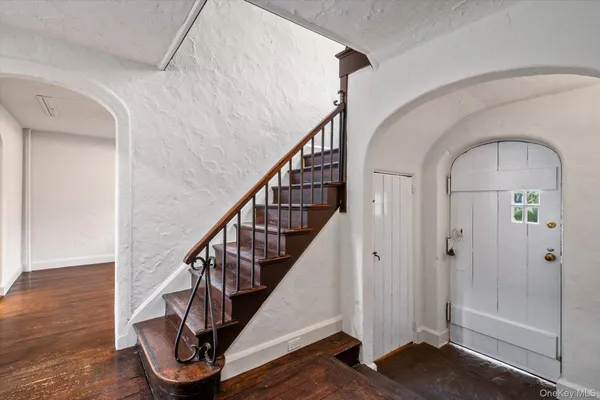 $789,000 | 101 Long Drive, Hempstead, NY 11550