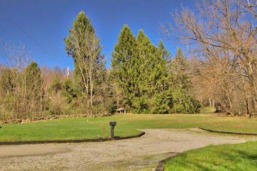 212 Hopper Road Transfer, PA 16154 - Photo 2 of 4