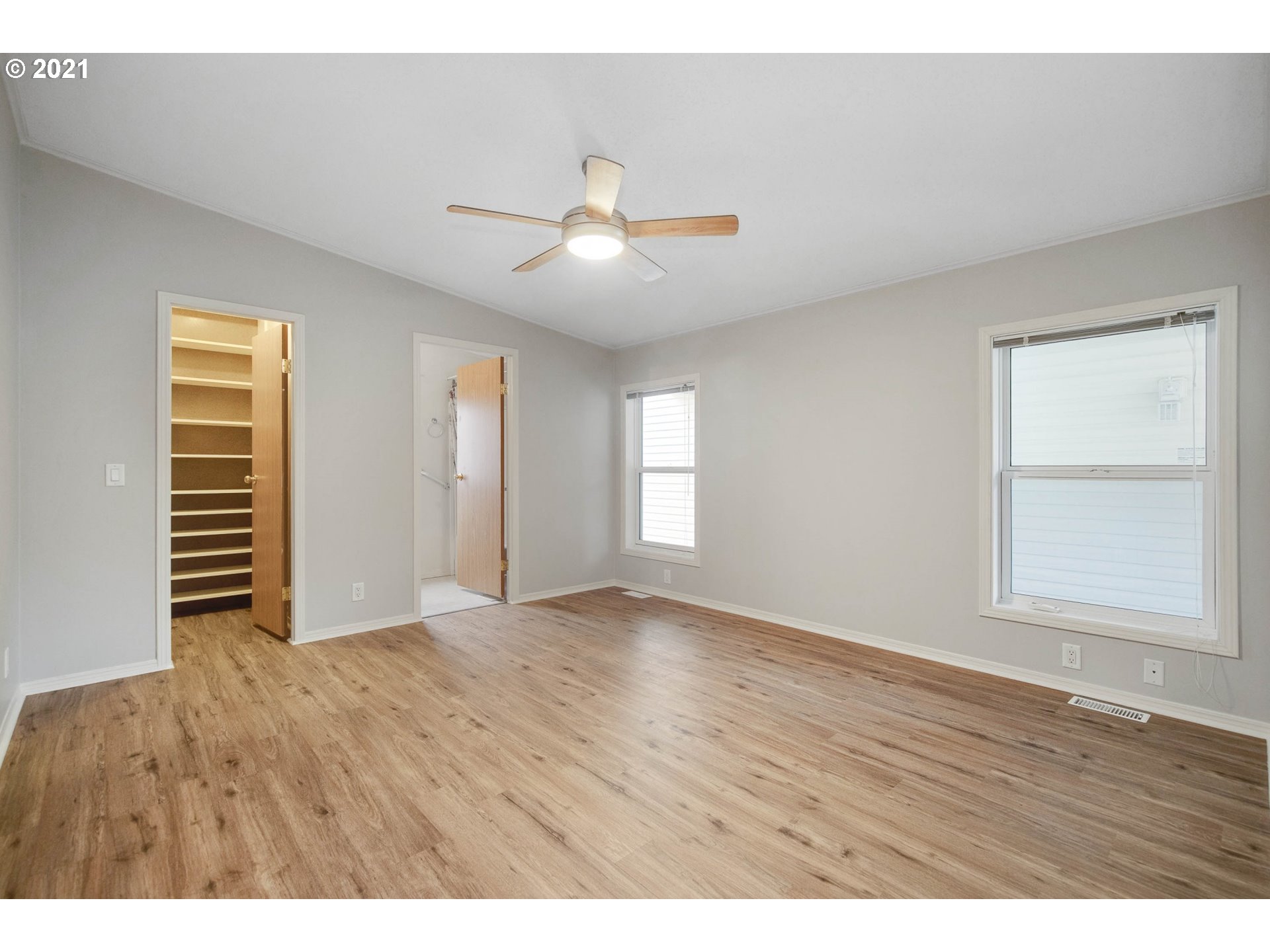 7985 Sawtell Road Sheridan, OR 97378 - Photo 11 of 23 Gallery Image 11
