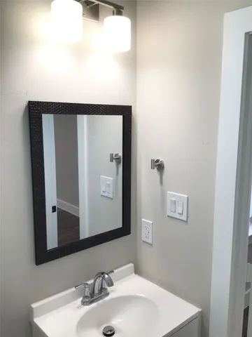 $1,995 | 2109 Marnel Road, Unit G, Houston, TX 77055