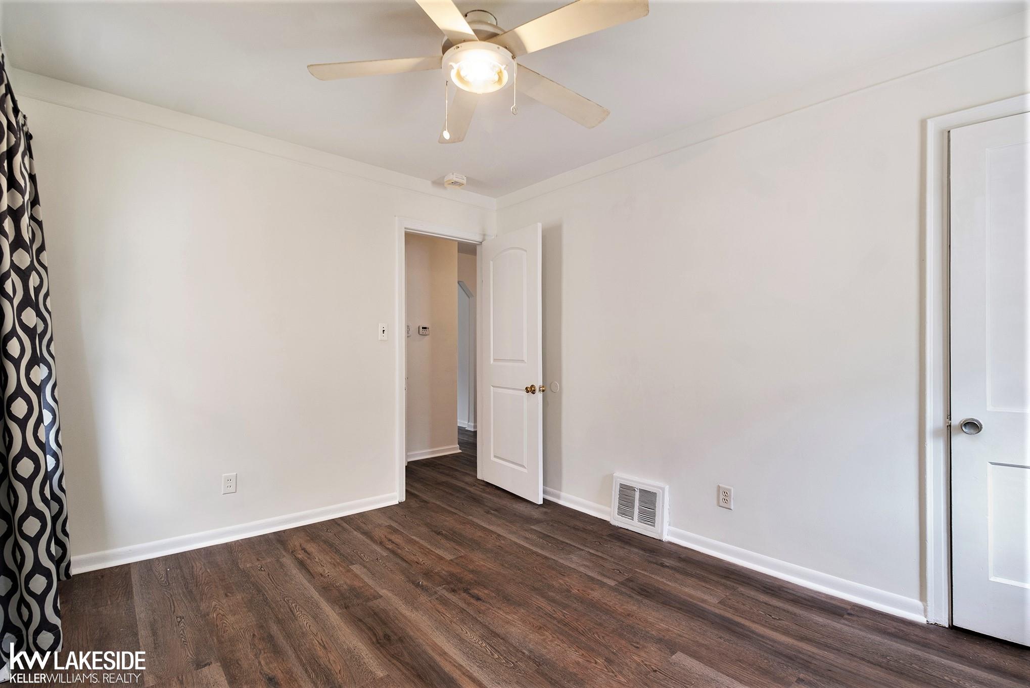 18020 Ruth Street Melvindale, MI 48122 - Photo 13 of 27 50120766-12.JPG