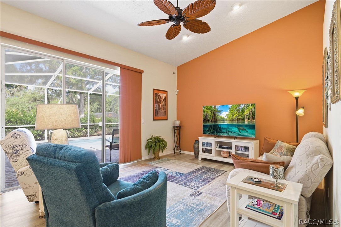 8204 East Fairway Loop Inverness, FL 34450 - Photo 25 of 71 Family Room