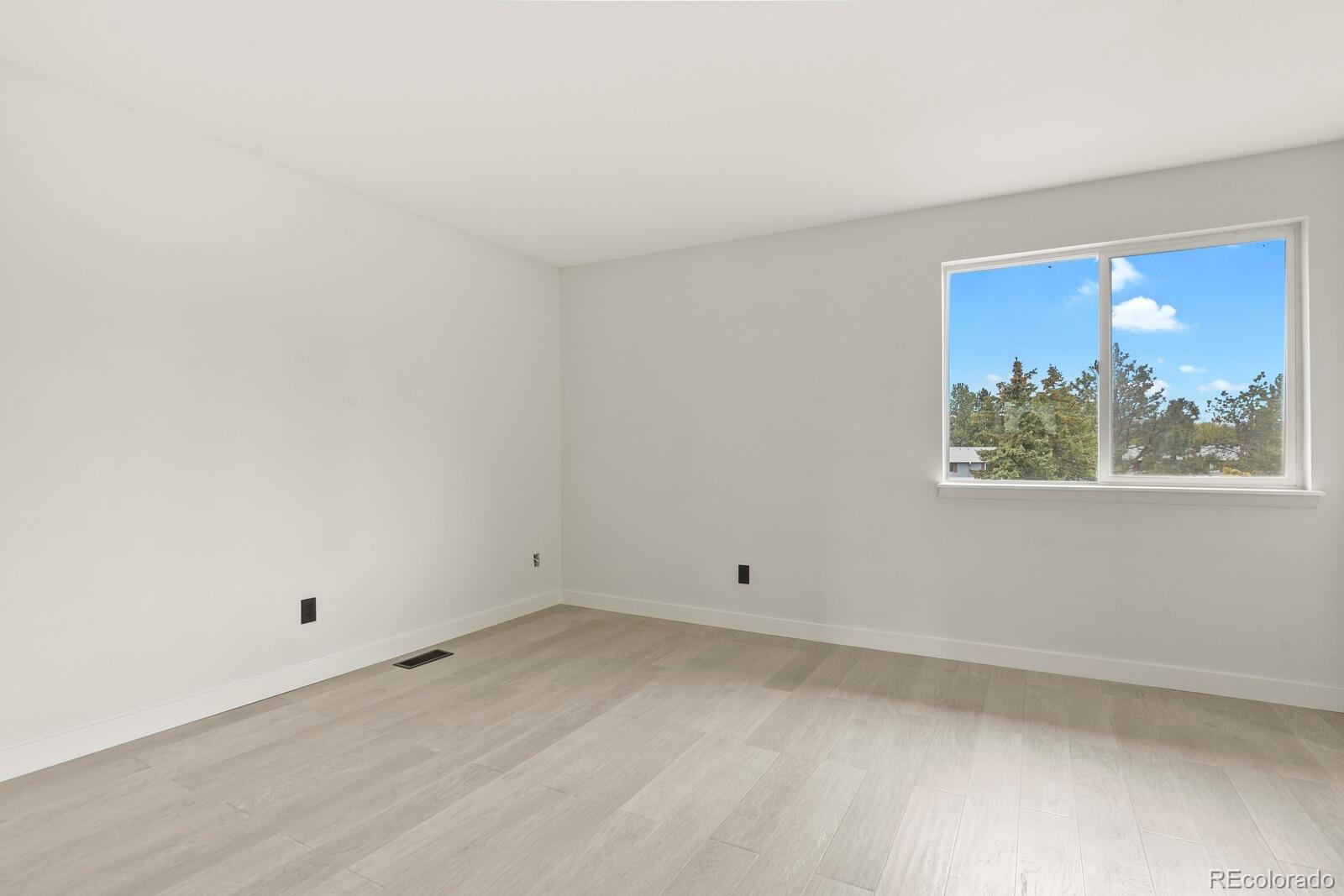 8771 Carr Loop Arvada, CO 80005 - Photo 12 of 20
