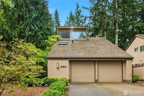 $1,095,000 | 20819 Northeast 25th Street, Sammamish, WA 98074