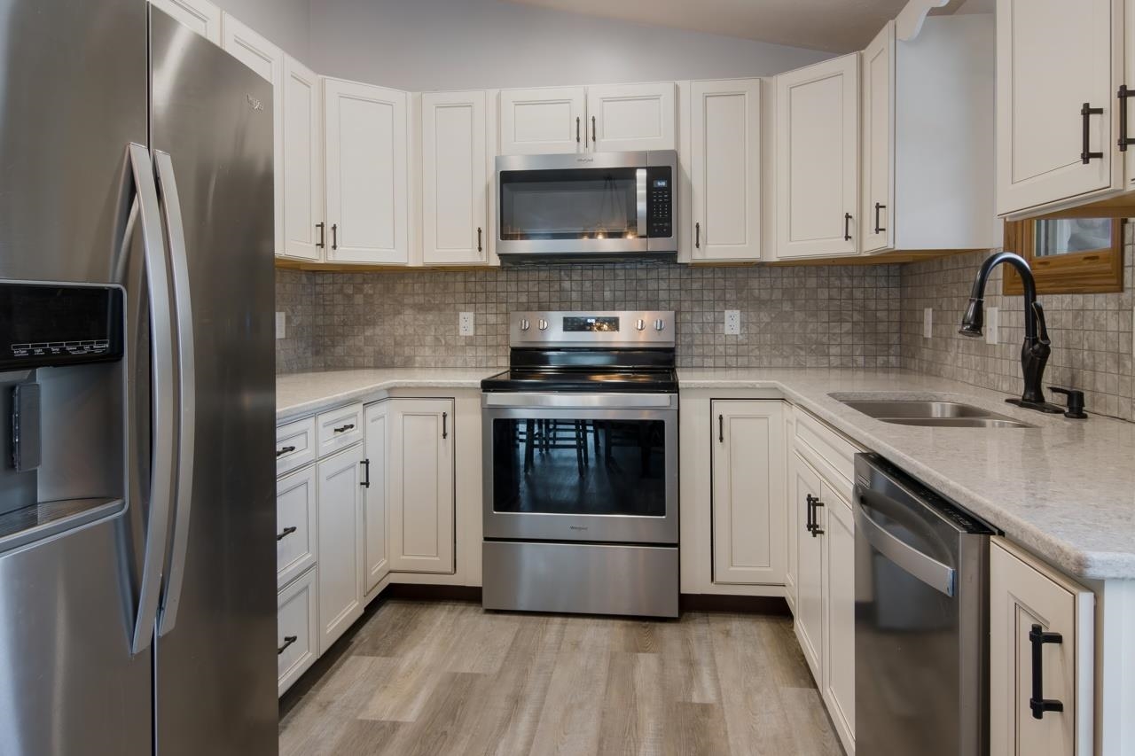 3807 West County Line Road Buckley, MI 49620 - Photo 7 of 28