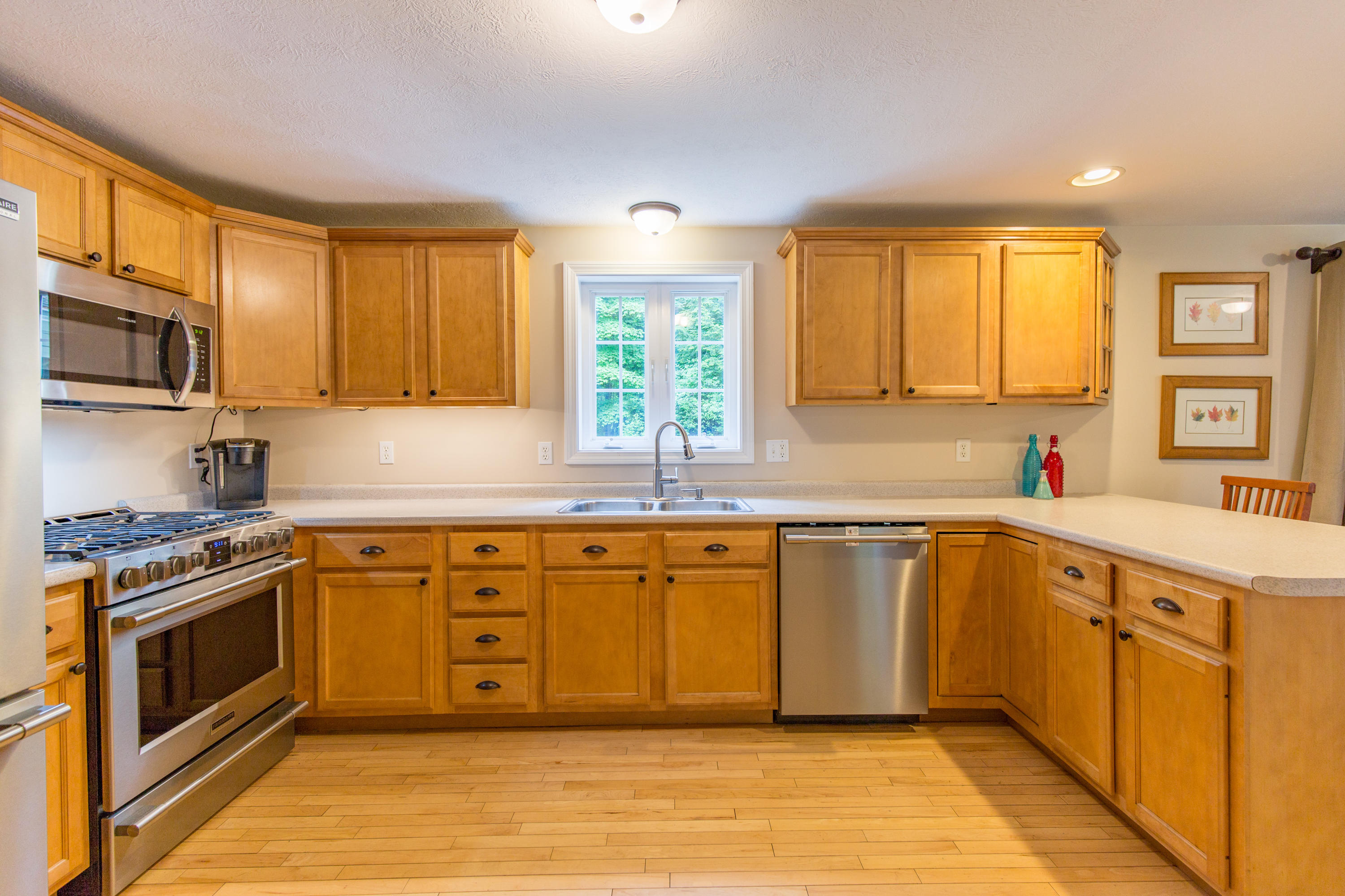 13 Holmes Road Saco, ME 04072 - Photo 12 of 46 Kitchen