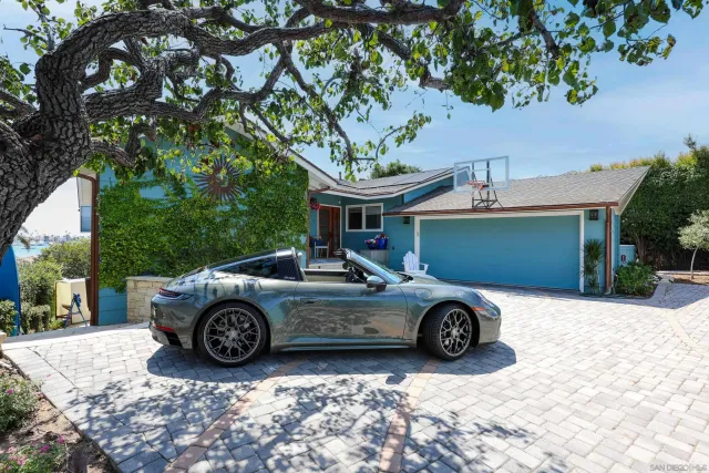 $3,590,000 | 885 Rosecrans Street, San Diego, CA 92106