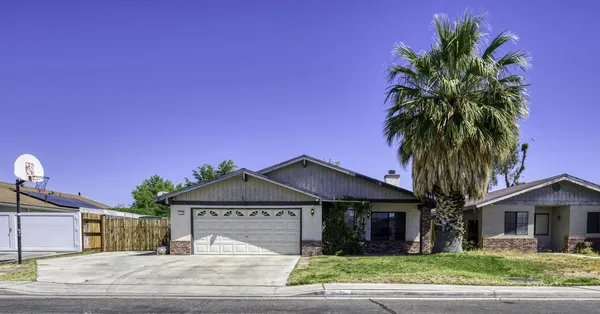 $280,000 | 704 White Oak Drive, Ridgecrest, CA 93555