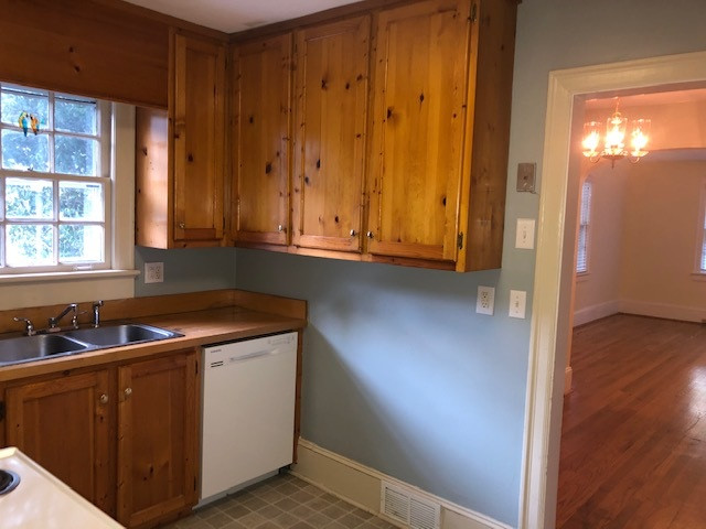724 Kimbrough Street Raleigh, NC 27608 - Photo 6 of 16 Photo 6
