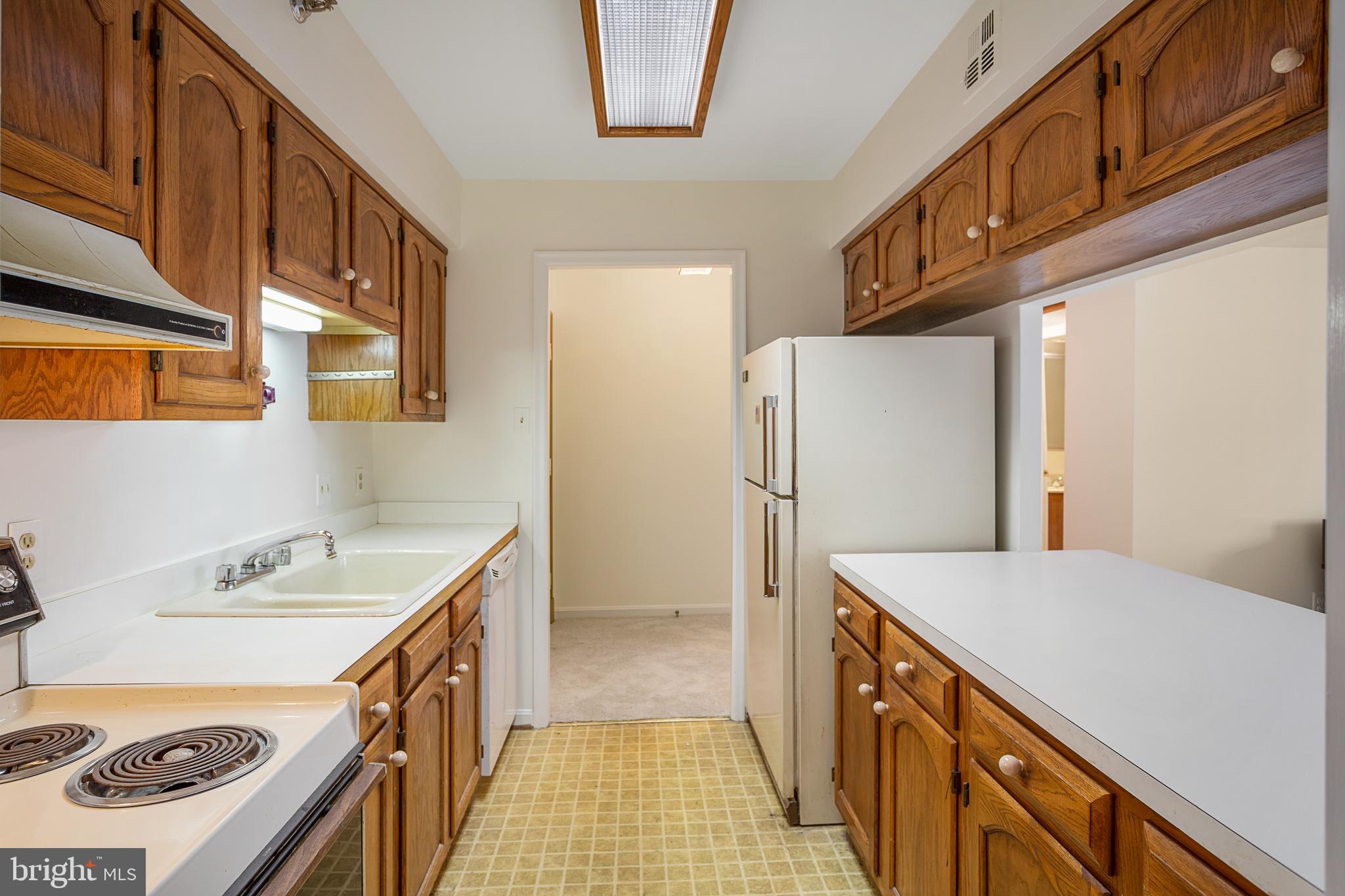 1301 North Courthouse Road, Unit 812 Arlington, VA 22201 - Photo 7 of 20