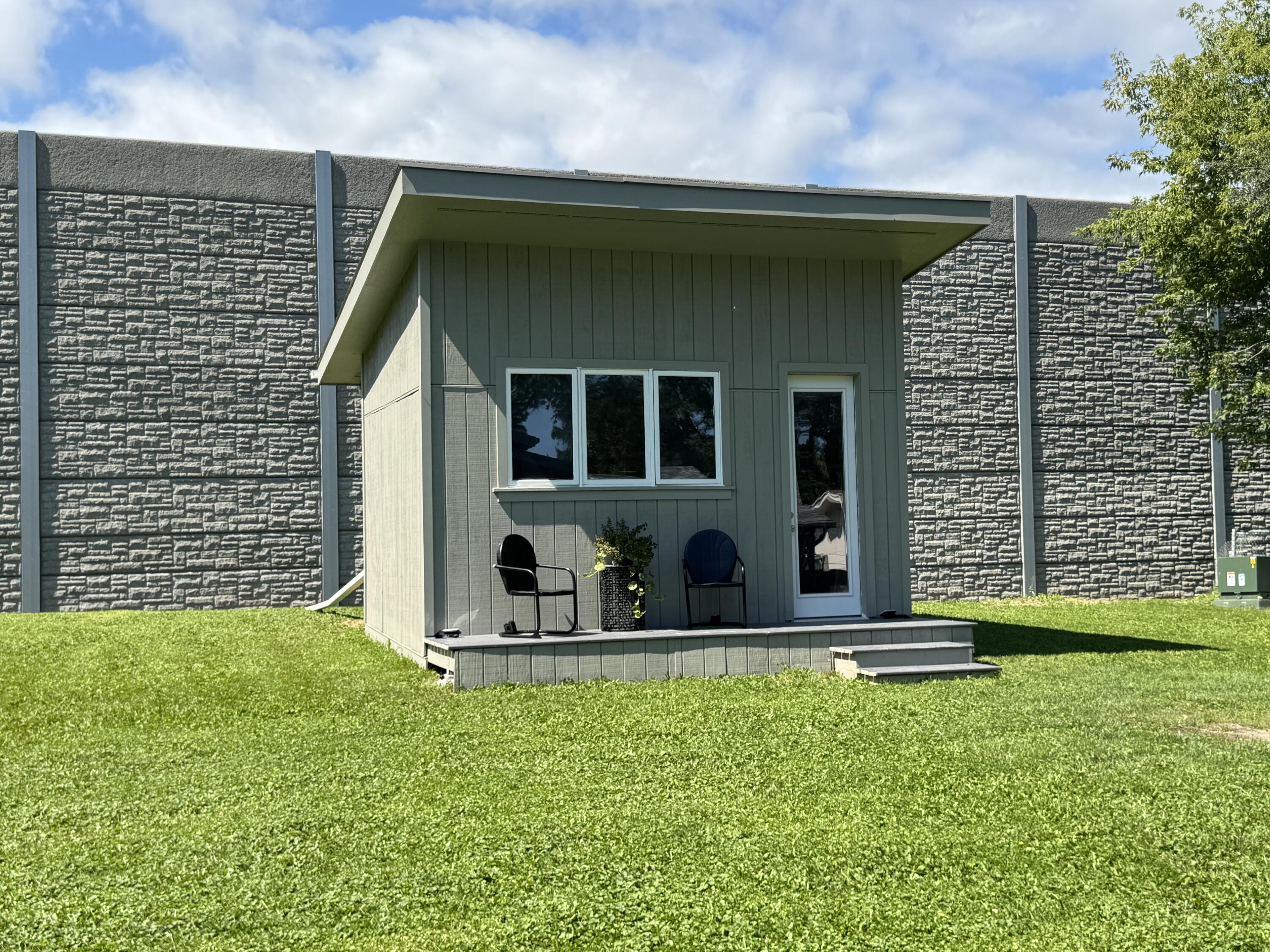 7459 North Chadwick Road Glendale, WI 53217 - Photo 26 of 29 IMG_1225