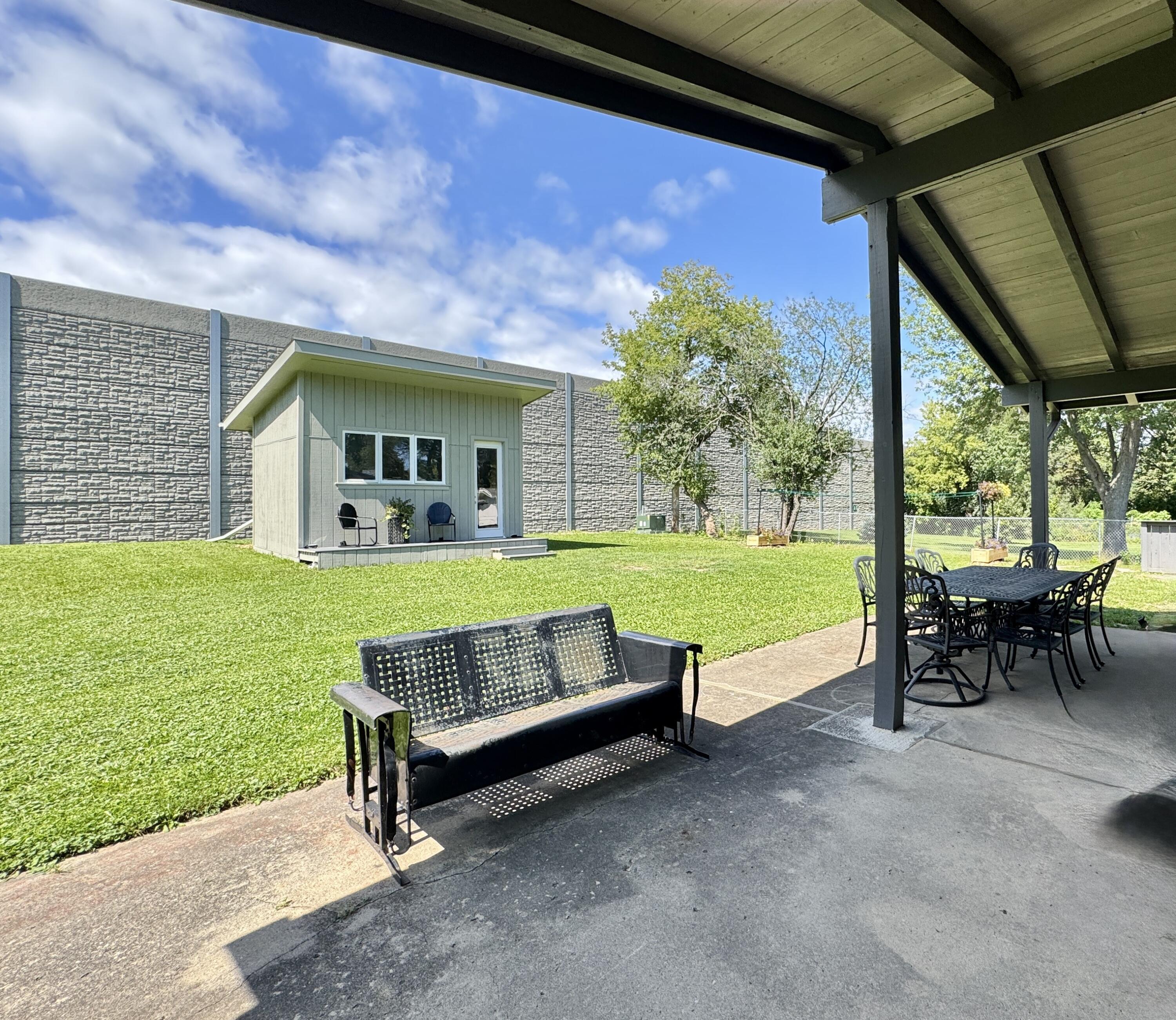 7459 North Chadwick Road Glendale, WI 53217 - Photo 5 of 11 IMG_1224