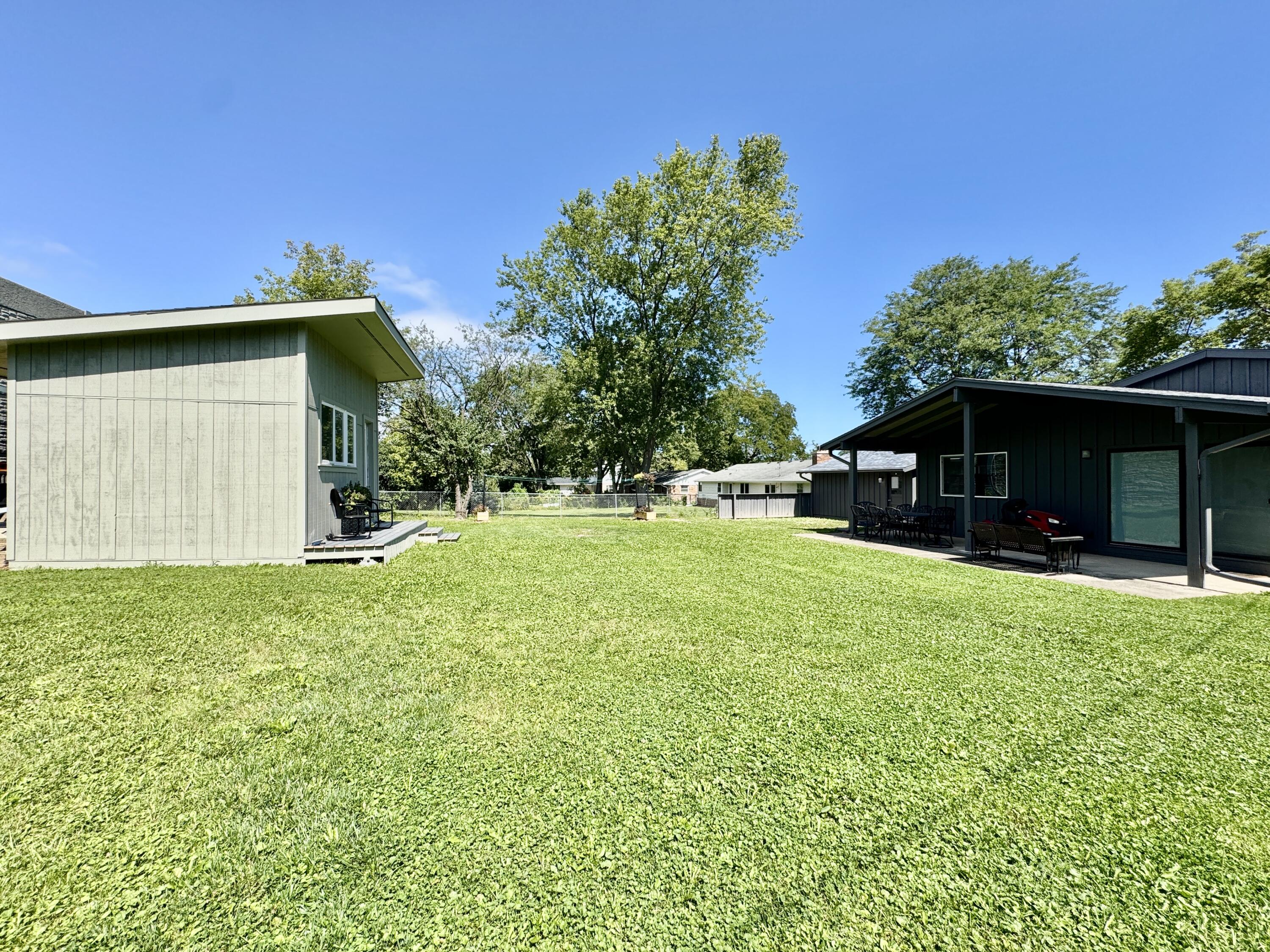 7459 North Chadwick Road Glendale, WI 53217 - Photo 8 of 11 IMG_1222