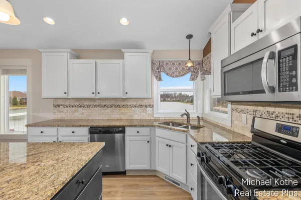 $599,000 | 7532 Waterline Drive, Allendale, MI 49401