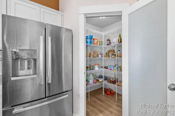 $599,000 | 7532 Waterline Drive, Allendale, MI 49401