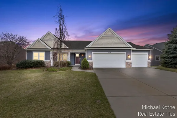 $599,000 | 7532 Waterline Drive, Allendale, MI 49401