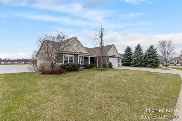 $599,000 | 7532 Waterline Drive, Allendale, MI 49401