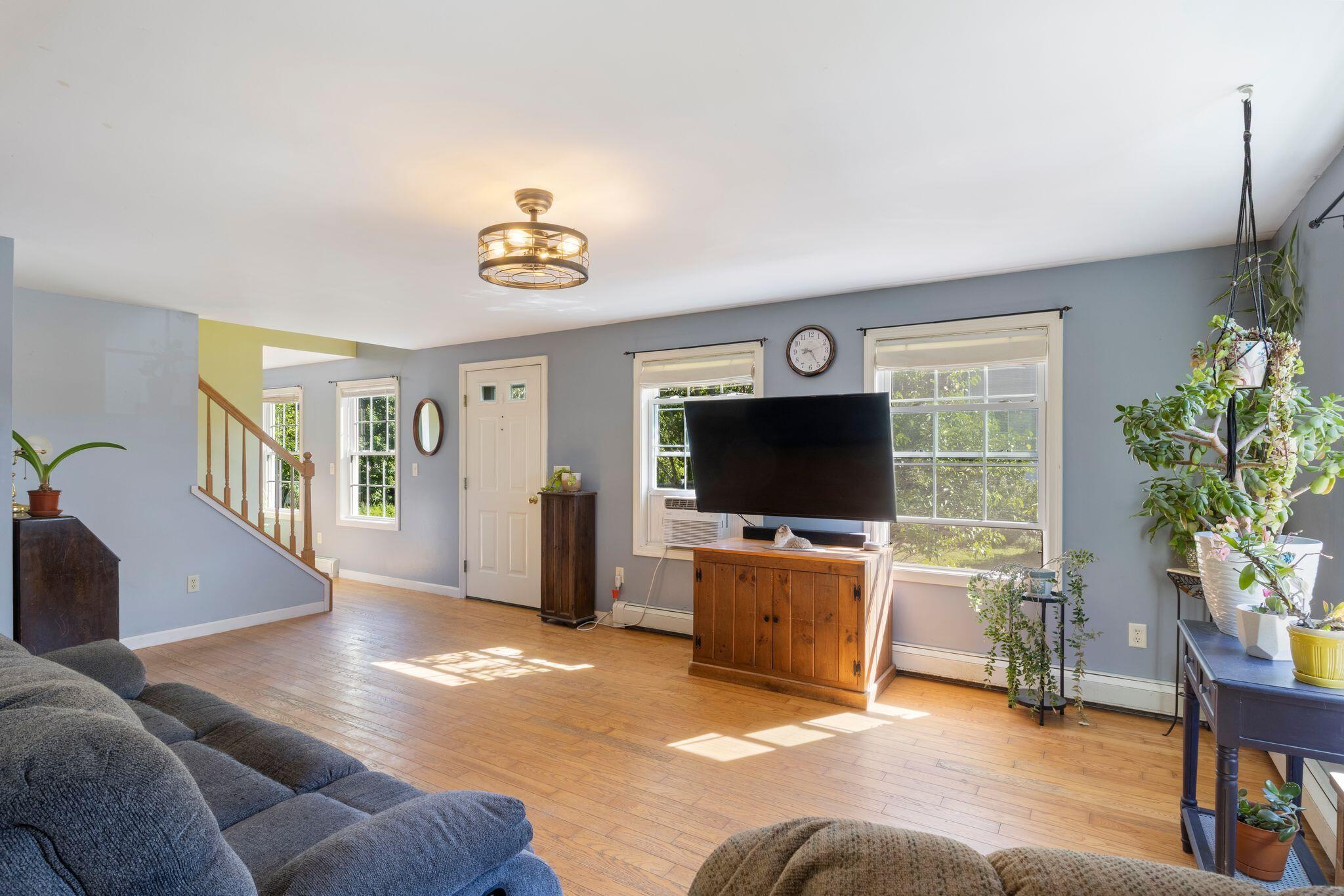 7 Mancini Road Windham, ME 04062 - Photo 10 of 46 7_Mancini_Rd_015