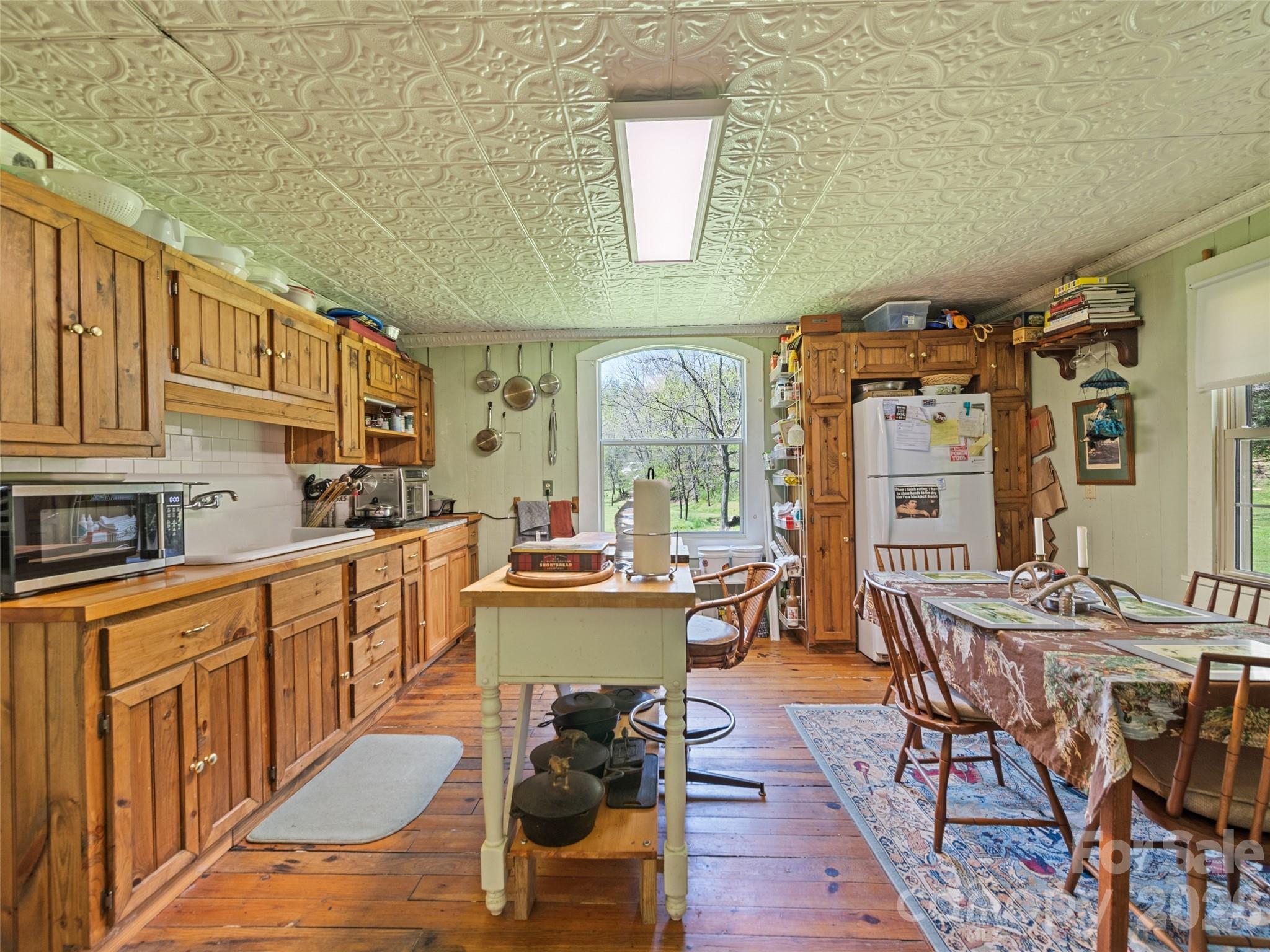 647 Indian Springs Road Clyde, NC 28721 - Photo 13 of 33