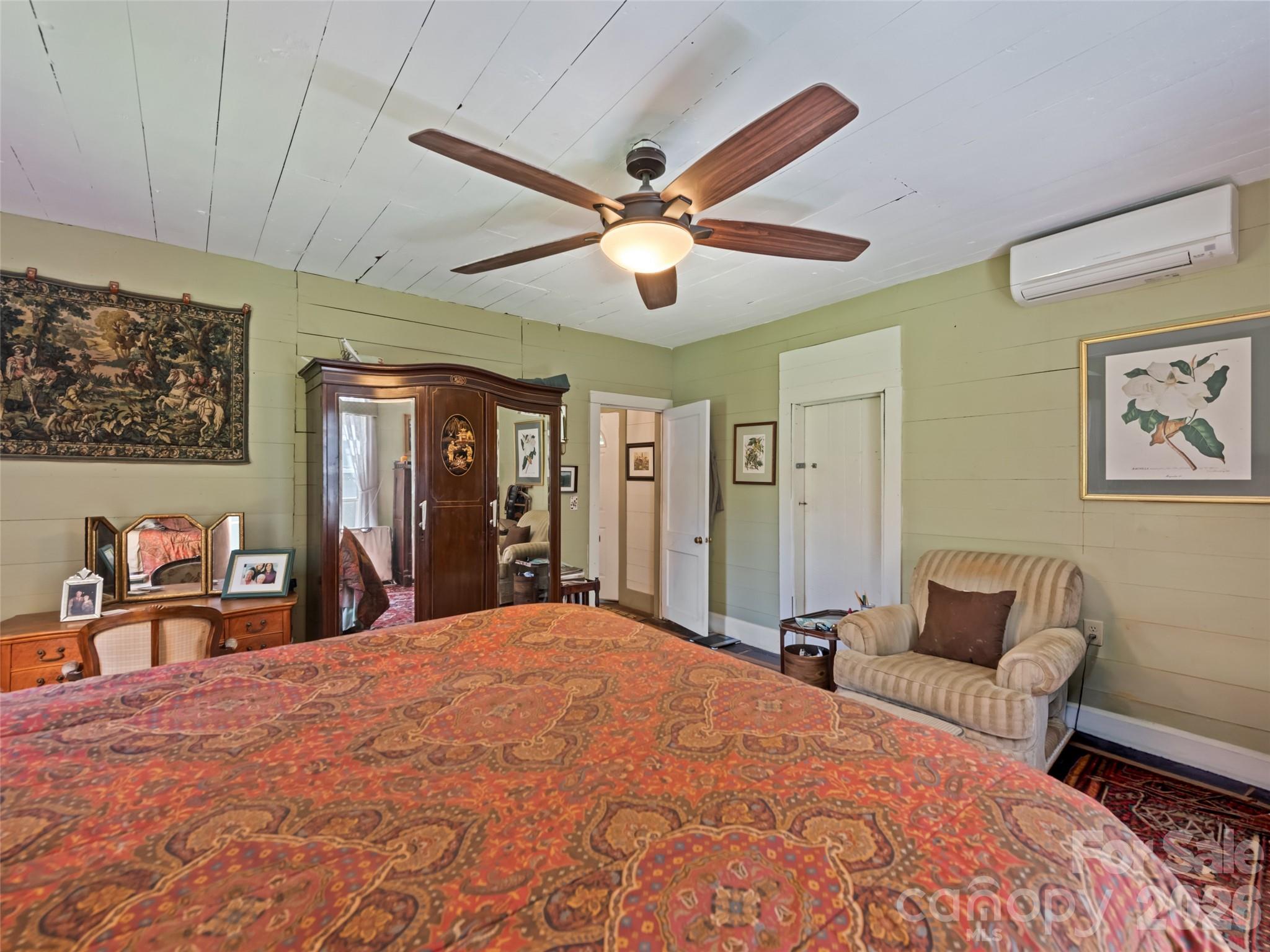 647 Indian Springs Road Clyde, NC 28721 - Photo 18 of 33
