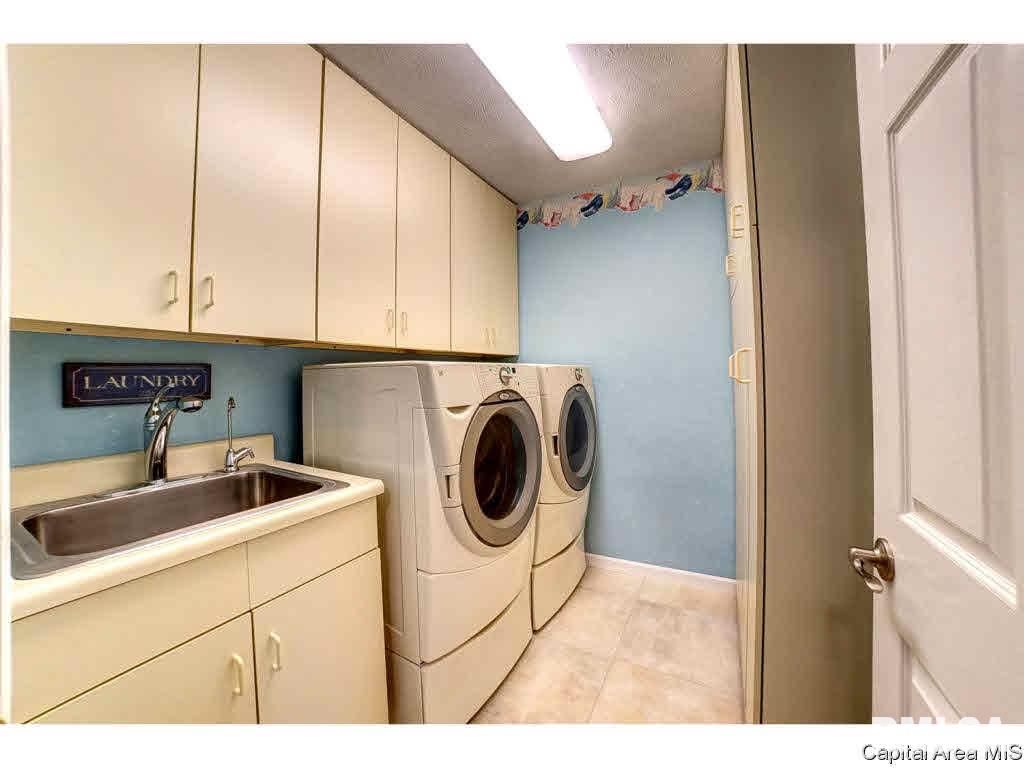 2813 Hastings Road Chatham, IL 62629 - Photo 14 of 32 Gallery Image 14
