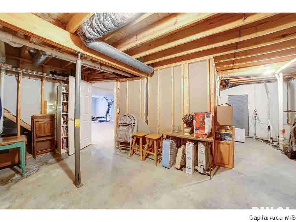 2813 Hastings Road Chatham, IL 62629 - Photo 28 of 32 Gallery Image 28