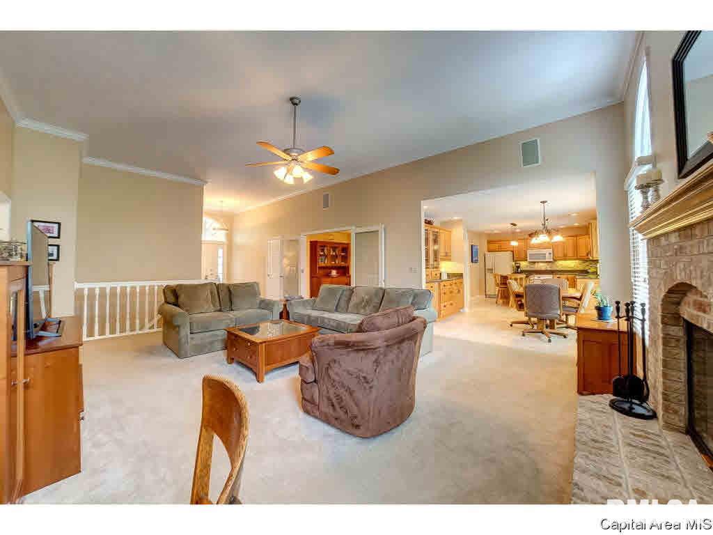 2813 Hastings Road Chatham, IL 62629 - Photo 7 of 32 Gallery Image 7