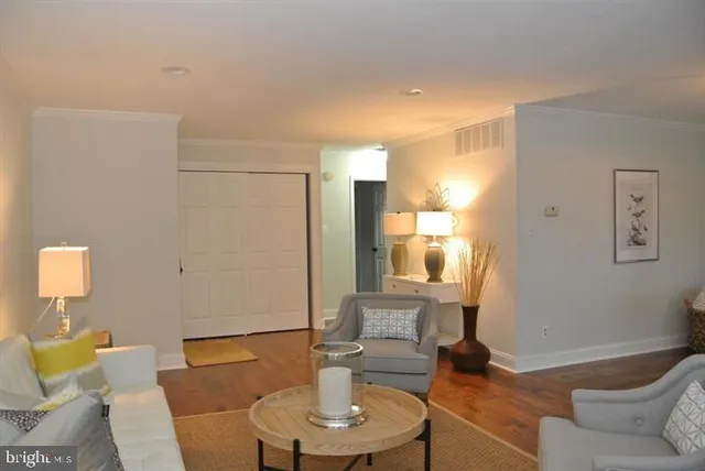 $214,990 | 341 Homeland Southway, Unit 2A, Baltimore, MD 21212