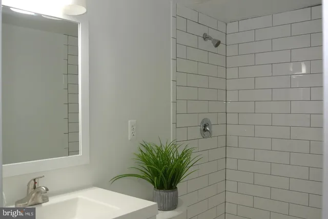 $214,990 | 341 Homeland Southway, Unit 2A, Baltimore, MD 21212