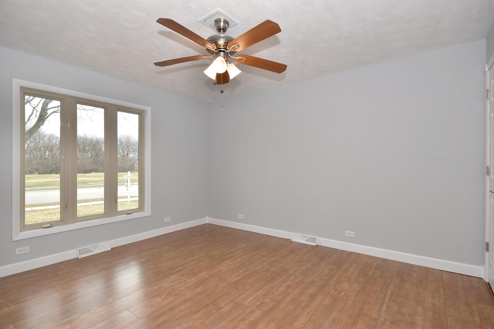 805 Ruth Drive Elgin, IL 60123 - Photo 22 of 36