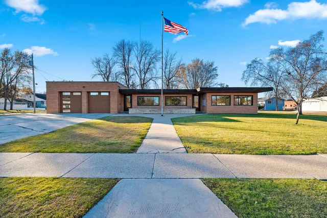 $469,000 | 421 South St Augustine Street, Pulaski, WI 54162