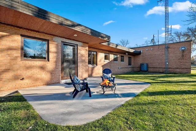 $469,000 | 421 South St Augustine Street, Pulaski, WI 54162