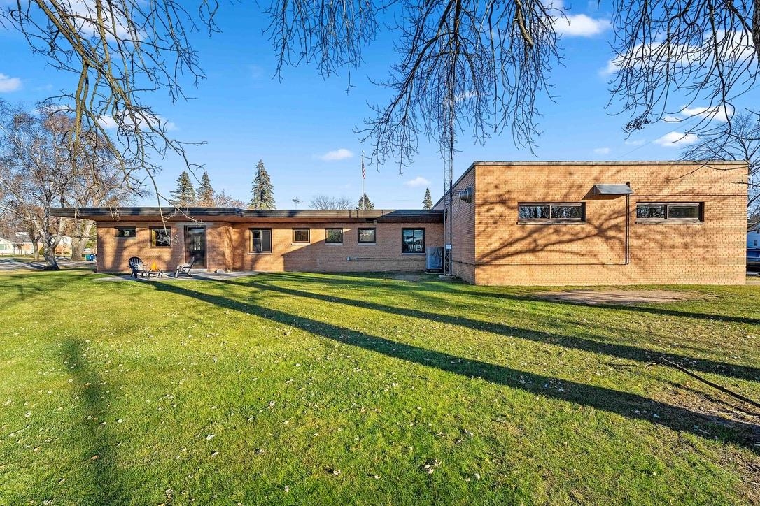 421 South St Augustine Street Pulaski, WI 54162 - Photo 16 of 72