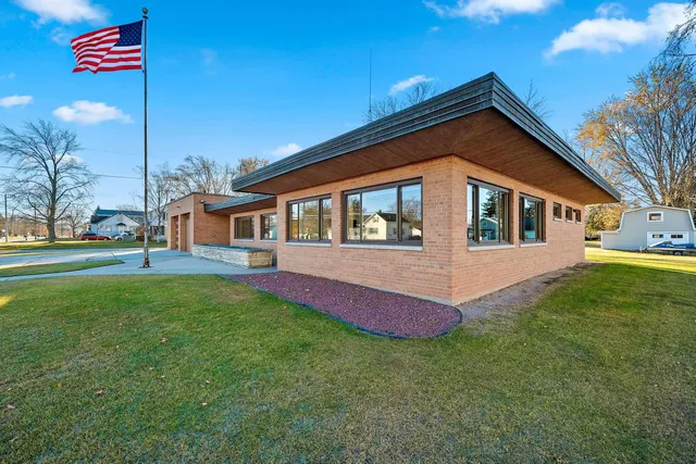 $469,000 | 421 South St Augustine Street, Pulaski, WI 54162