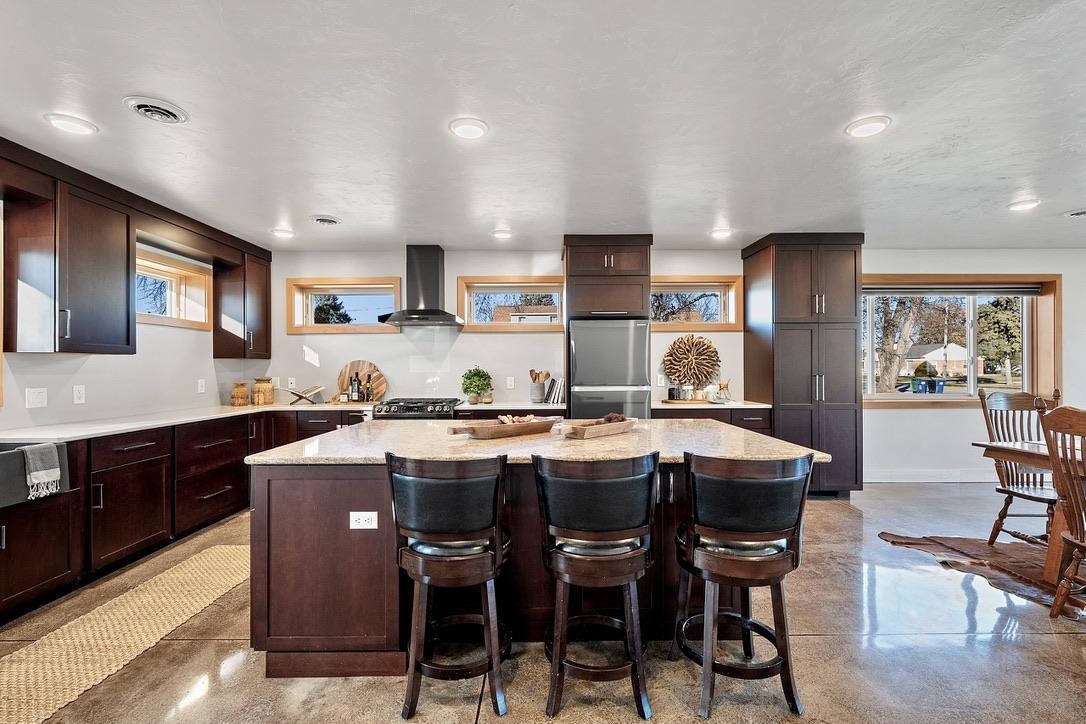 421 South St Augustine Street Pulaski, WI 54162 - Photo 9 of 72