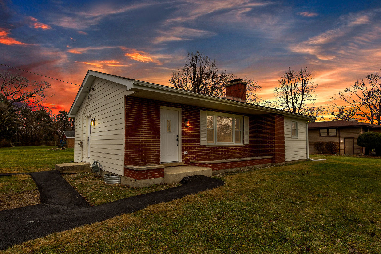 19W665 South Frontage Road Lemont, IL 60439 - Photo 1 of 31 Gallery Image 1