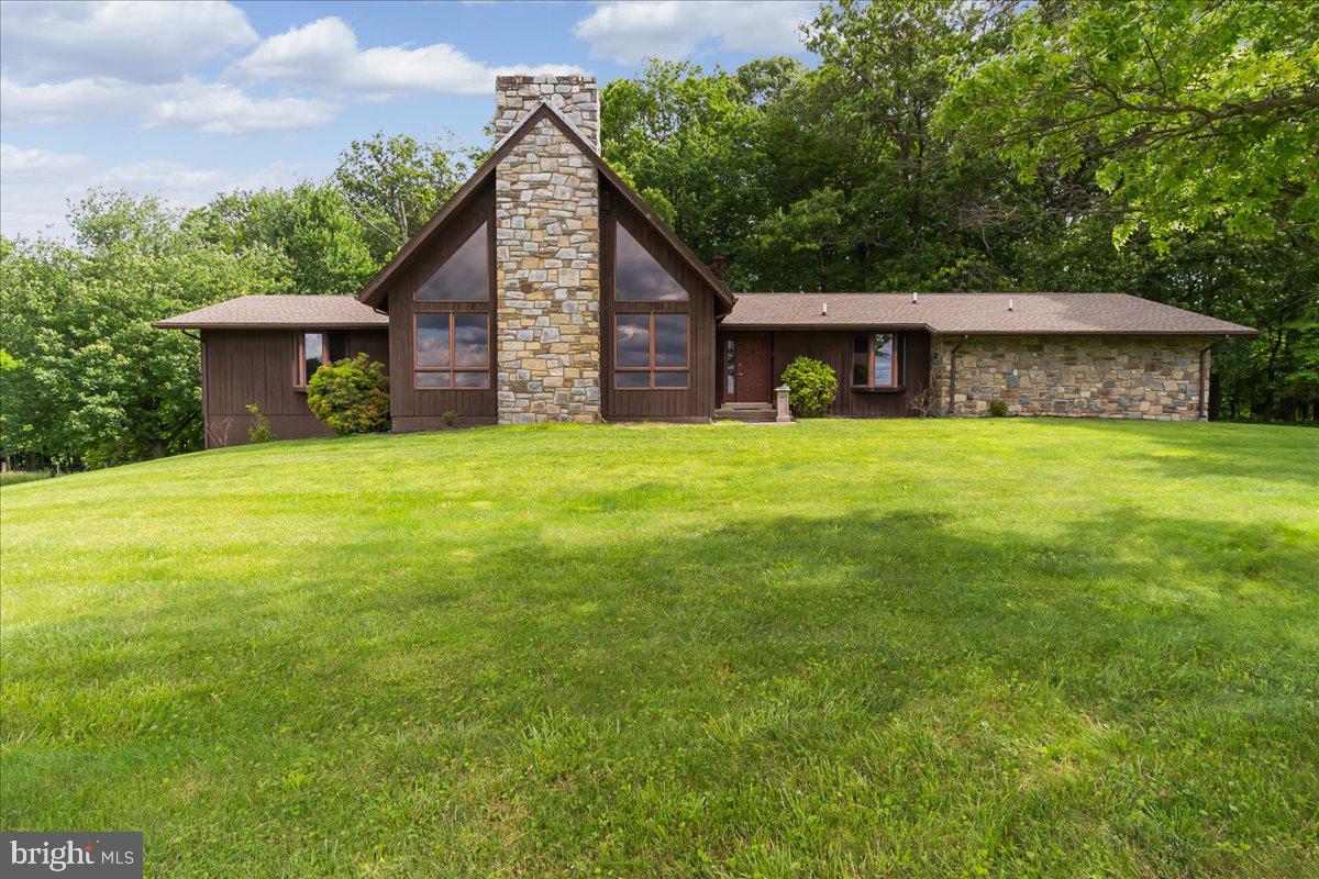 12549 Jesse Smith Road Mount Airy, MD 21771 - Photo 2 of 52 Gallery Image 2