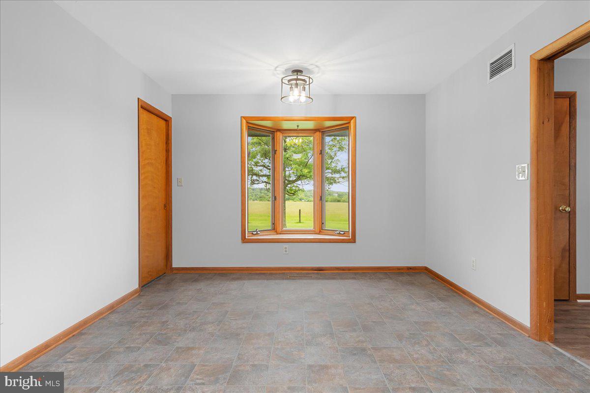 12549 Jesse Smith Road Mount Airy, MD 21771 - Photo 29 of 52 Gallery Image 29