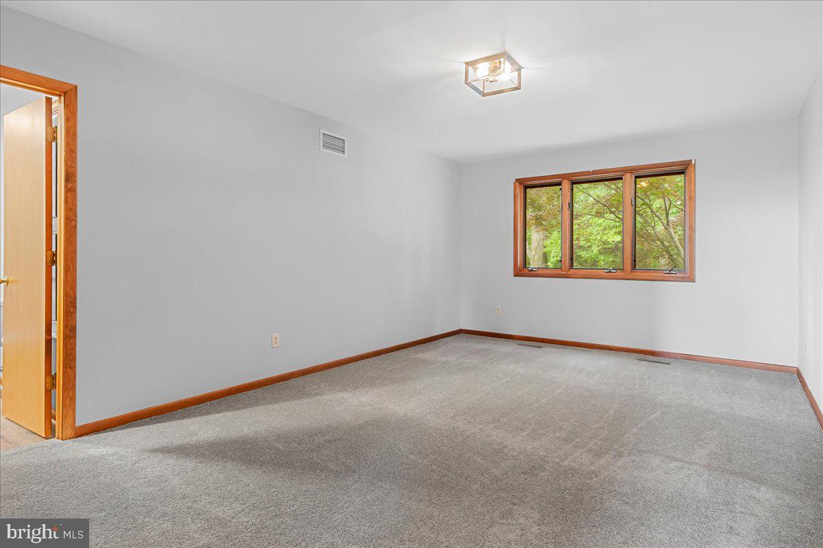 12549 Jesse Smith Road Mount Airy, MD 21771 - Photo 40 of 52 Gallery Image 40