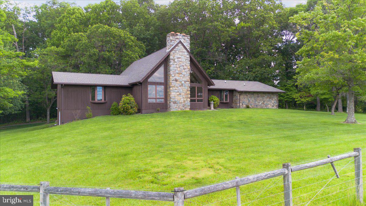 12549 Jesse Smith Road Mount Airy, MD 21771 - Photo 8 of 52 Gallery Image 8