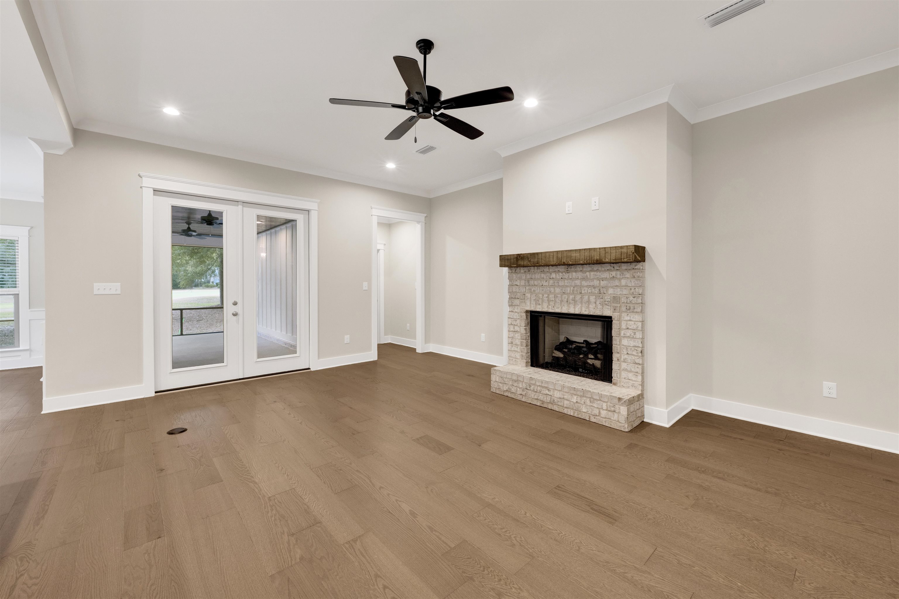 108 Cedar Pointe Fairhope, AL 36532 - Photo 5 of 24 Living Room