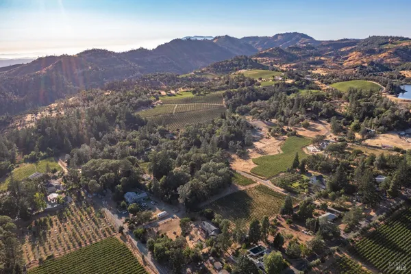 $2,100,000 | 710 Anderson Lane, Angwin, CA 94508