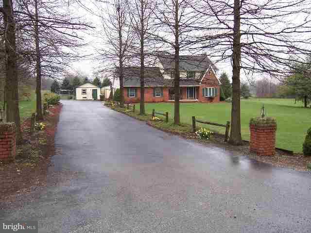 110 Kerrs Road Carlisle, PA 17015 - Photo 2 of 9 Gallery Image 2