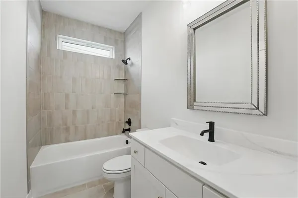 $694,950 | 1518 Northwest 106th Terrace, Kansas City, MO 64155