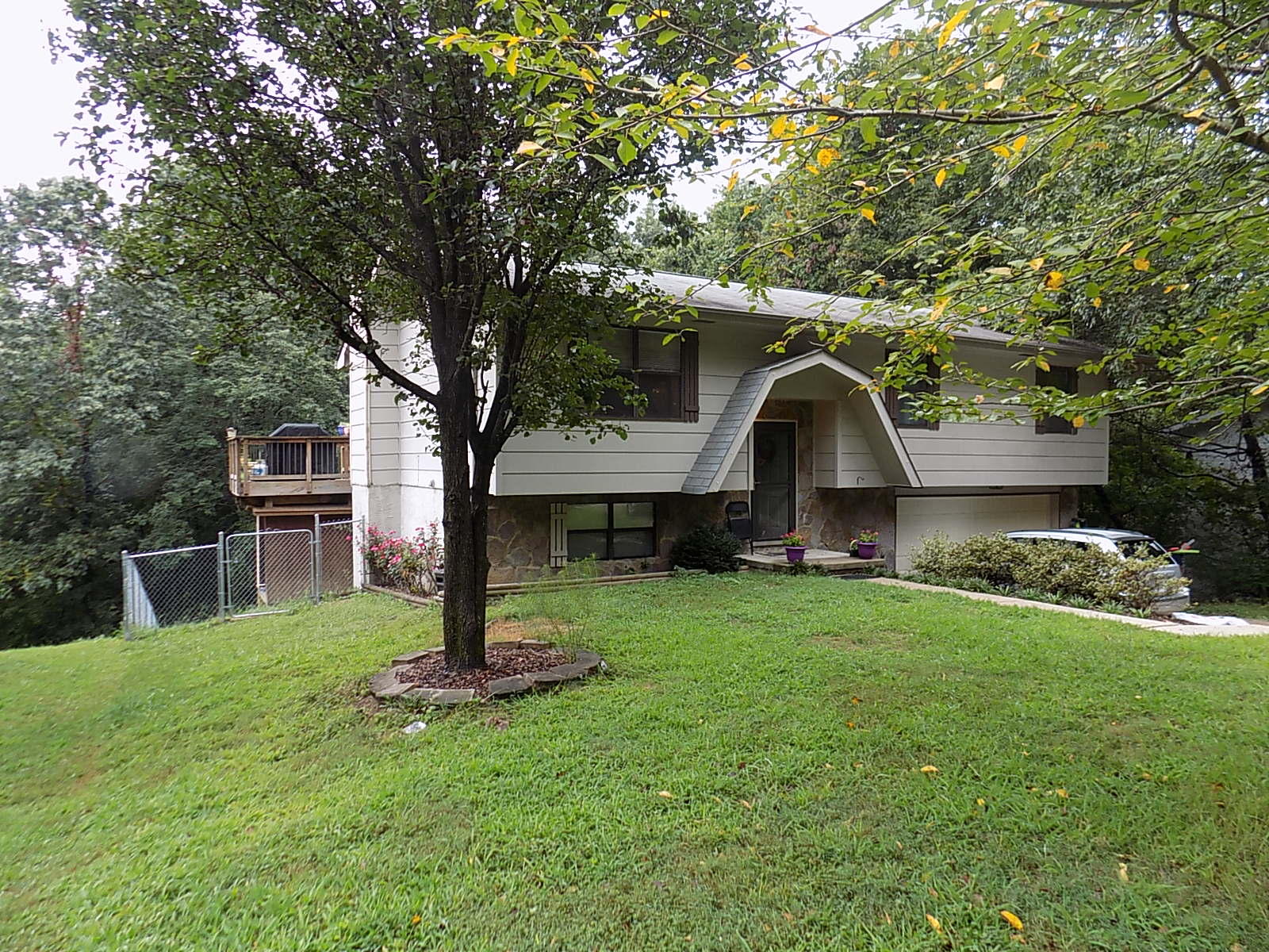 1480 Bowman Road Hixson, TN 37343 - Photo 1 of 31 003