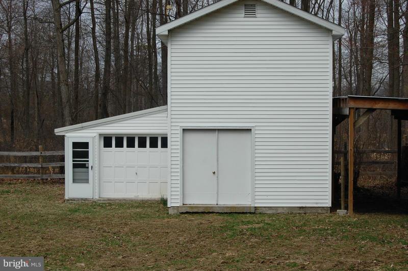 561 Meals Road Gardners, PA 17324 - Photo 25 of 27 Exterior (Rear)