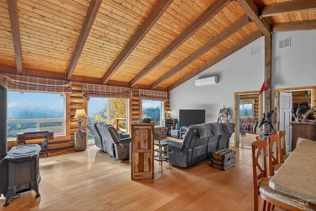 $660,000 | 1383 Cedar Ridge Road, Kendrick, ID 83537