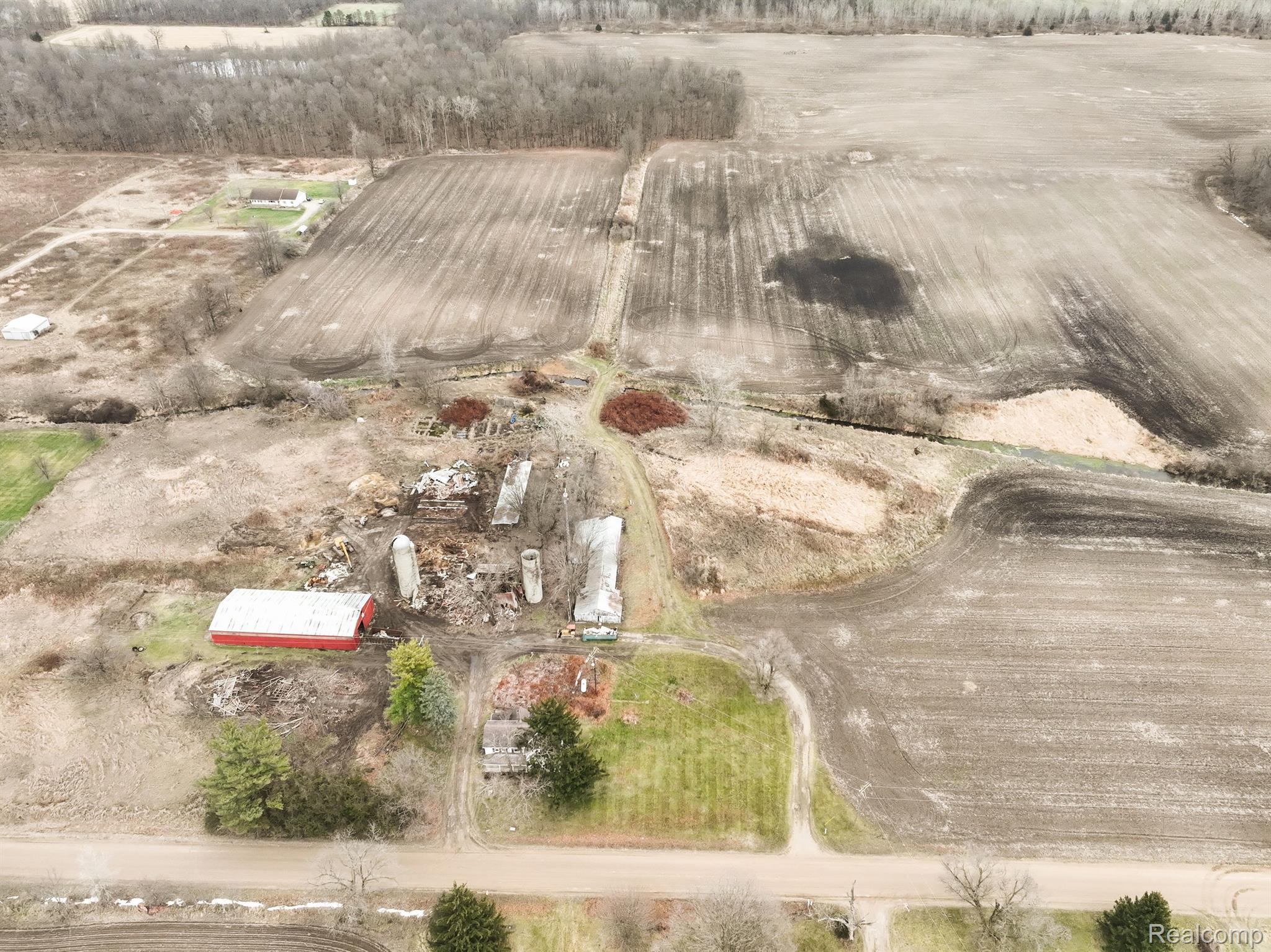 7420 North Robb Road Fowlerville, MI 48836 - Photo 21 of 32 Gallery Image 21