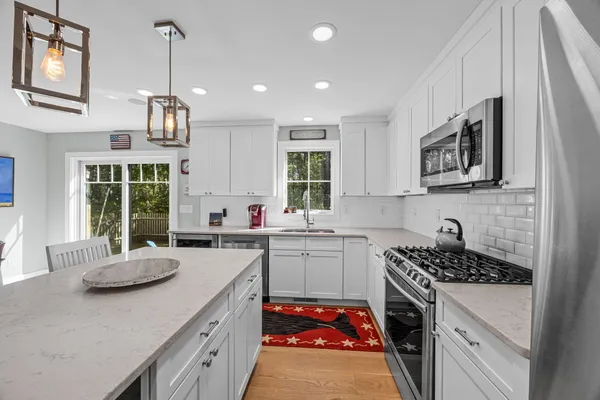 $1,195,000 | 14 North Union Field Road, Truro, MA 02666